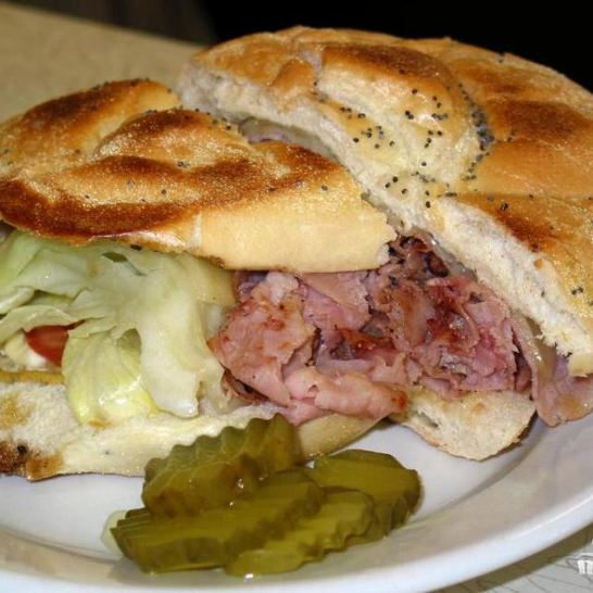 Рецепт бутерброда с ветчиной и сыром