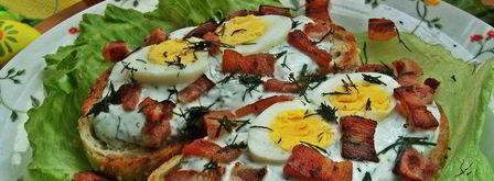 бутерброд с яйцом и беконом. Шаг 13