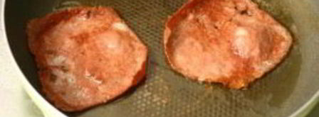 бутерброд с жареной колбасой. Шаг 2