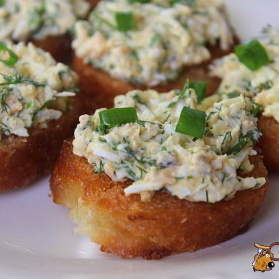 Рецепт бутербродов с консервированным лососем