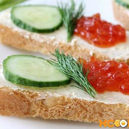 Рецепт бутербродов с красной икрой