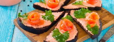 бутерброды с красной рыбой. Шаг 7