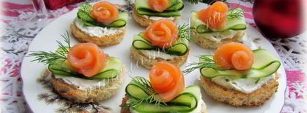 бутерброды с огурцом и форелью. Шаг 11