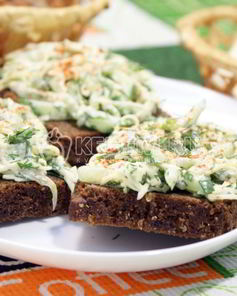 Бутерброды с салатом