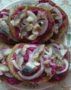 Бутерброды с селедкой