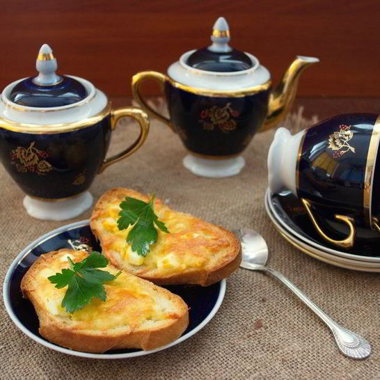 Рецепт бутербродов с сыром и чесноком