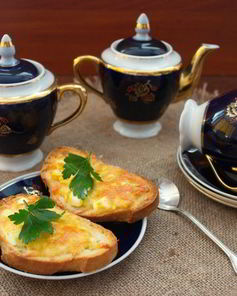 Бутерброды с сыром и чесноком