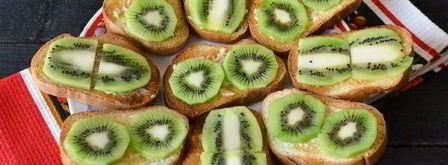 бутерброды со шпротами и киви. Шаг 6