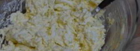 бутерброды со шпротами и яйцом. Шаг 2