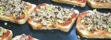 горячие бутерброды с фаршем. Шаг 9