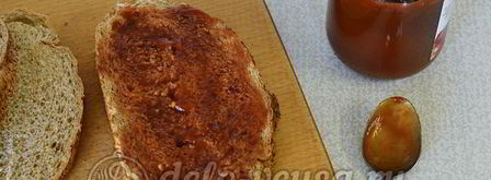 горячие бутерброды с сосиской и сыром. Шаг 3