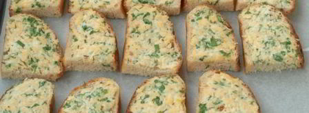 горячие бутерброды с сыром и зеленью. Шаг 6