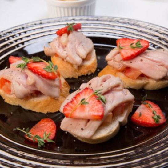 Рецепт горячих бутербродов с тунцом и помидорами