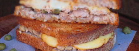 горячий бутерброд с тунцом и копченым сыром. Шаг 7