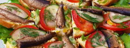 праздничные бутерброды со шпротами. Шаг 7