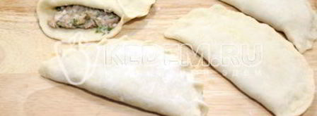 чебуреки с мясом. Шаг 8