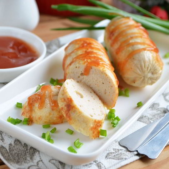 Рецепт домашних сосисок из курицы