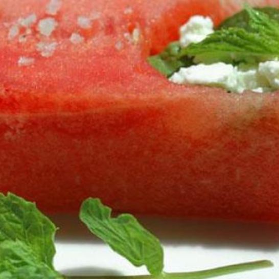 Рецепт греческого сыра с мятой в арбузе