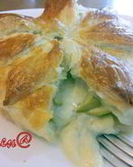 Камамбер запеченный с яблоком