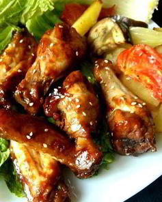 Куриные крылышки, маринованные в сидре с медом