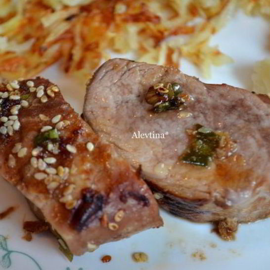 Рецепт маринованного свиного филе с кунжутом