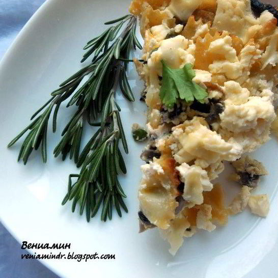 Рецепт фриттаты с пастой, шампиньонами и фетой