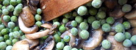 фриттата с пастой, шампиньонами и фетой. Шаг 2