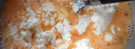 фриттата с пастой, шампиньонами и фетой. Шаг 3