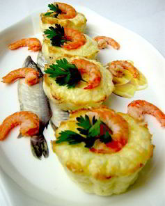 Мини-фриттата с креветками и пармезаном