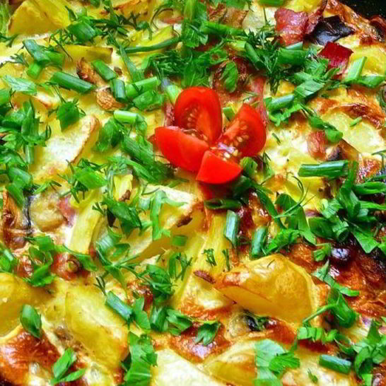 Рецепт омлета с грибами, беконом и фасолью