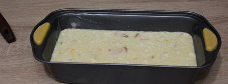 омлет с копченым мясом и зеленым горошком. Шаг 5