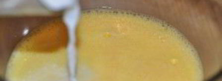 омлет с мукой и молоком. Шаг 2