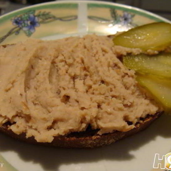 Рецепт изысканого паштета из фасоли и орехов