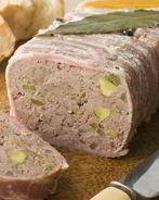 Мясной паштет с фисташками