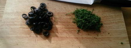 паштет из слабосоленой семги с томатами и маслинами. Шаг 7