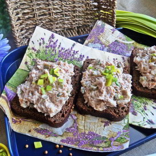 Рецепт паштета из тунца с яблоком и рисом