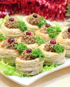 Праздничный паштет в волованах