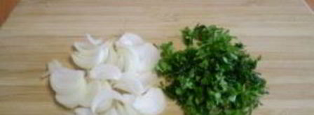 помидоры с луком. Шаг 3