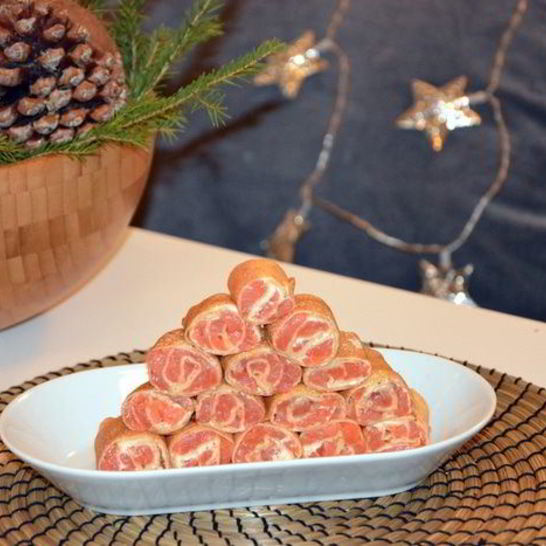 Рецепт блинных роллов с семгой