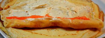 блинные роллы с семгой. Шаг 4