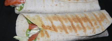 гриль-роллы с острыми колбасками джинга-джинга. Шаг 9