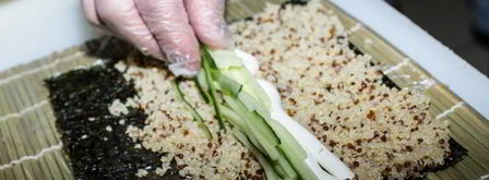 киноа ролл. Шаг 4