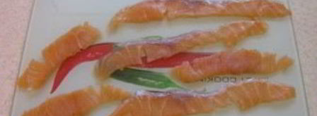 ролл с лососем. Шаг 2