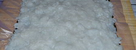 роллы навыворот со скумбрией. Шаг 5