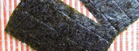 роллы с лососем и сыром филадельфия. Шаг 2