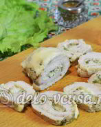 Куриный рулет с сыром и чесноком