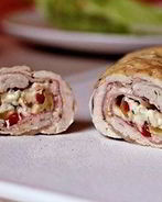 Куриный рулет с сыром и ветчиной