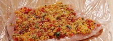 куриный рулет в пищевой пленке. Шаг 3