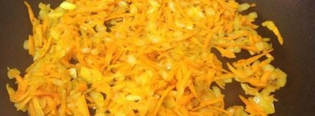 куриные рулеты, фаршированные грибами и овощами. Шаг 4