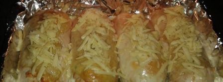 куриные рулеты с сыром и венскими колбасками. Шаг 7